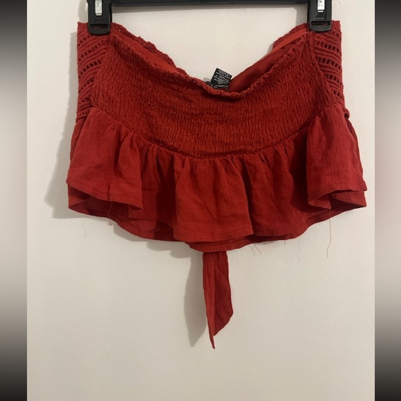 Crochet tie front crop top - Picture 4 of 4